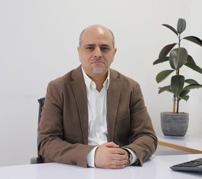 علیرضا همایون‌فر
